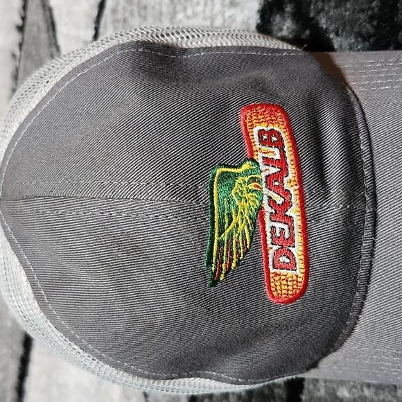 VINTAGE DEKALB SEED ICONIC EMBROIDERED GRAY MESH CAP HAT - Picture 2 of 13